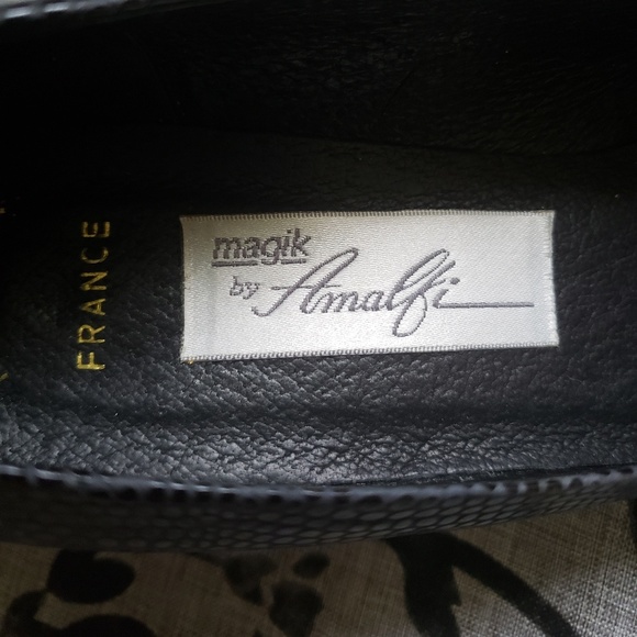 Heels - Picture 2 of 6